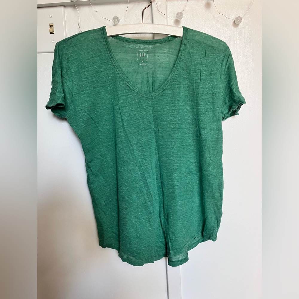 GAP linen tee